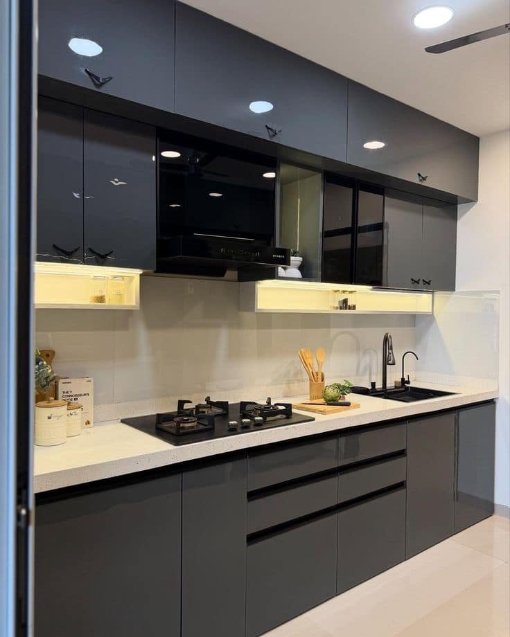 10 Must-See Dark Kitchen Ideas That Inspire